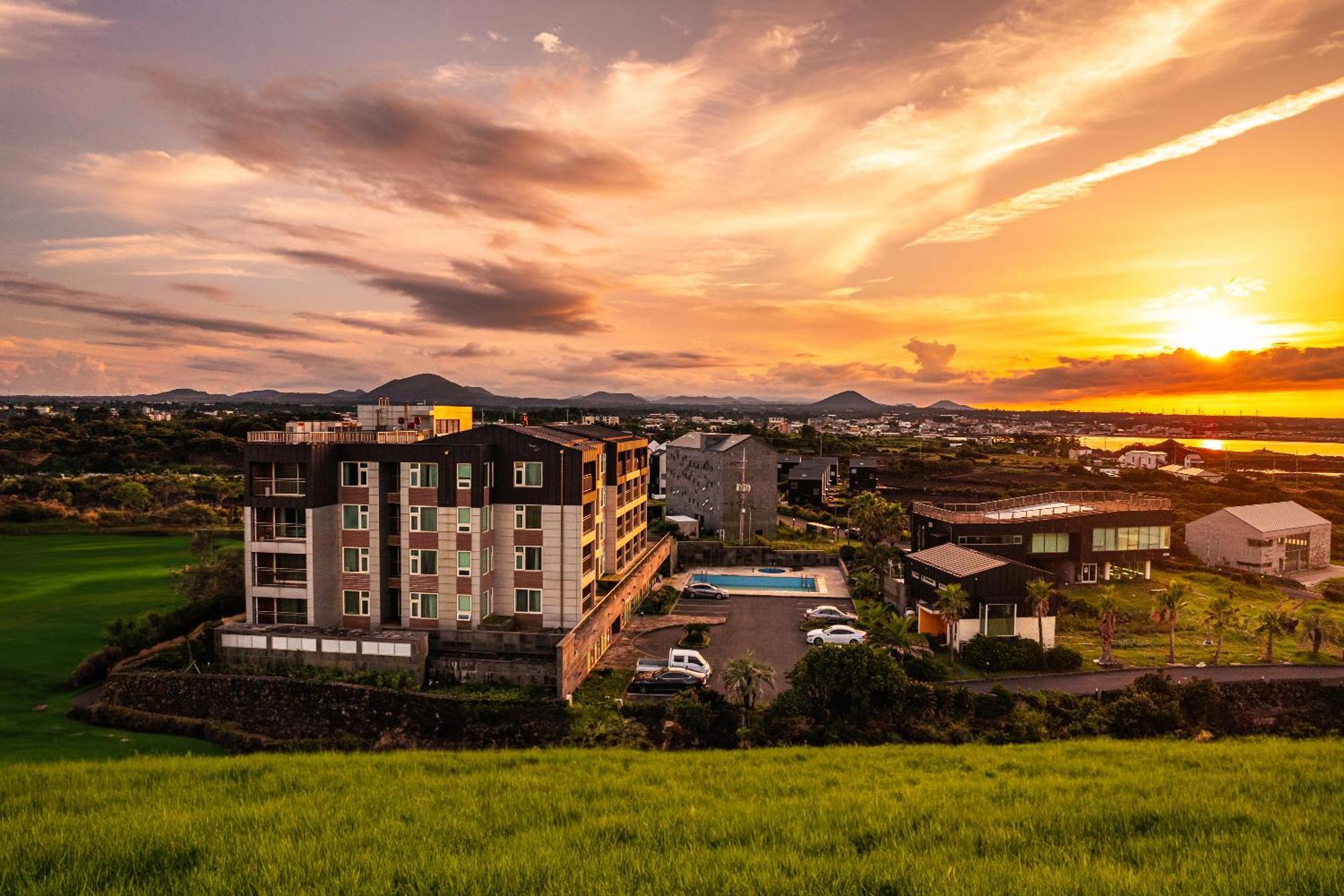 Kturn Hotel & Resort Jeju Exterior foto